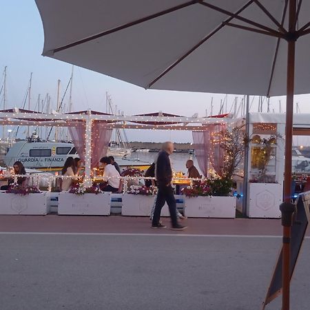 Appartamento 50 Mt Dal Mare 리도디오스티아 외부 사진